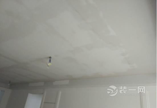 做一个合格的粉刷匠 刷墙我们是认真的